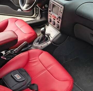 Серый Альфа Ромео ГТ, объемом двигателя 1.91 л и пробегом 268 тыс. км за 3650 $, фото 7 на Automoto.ua