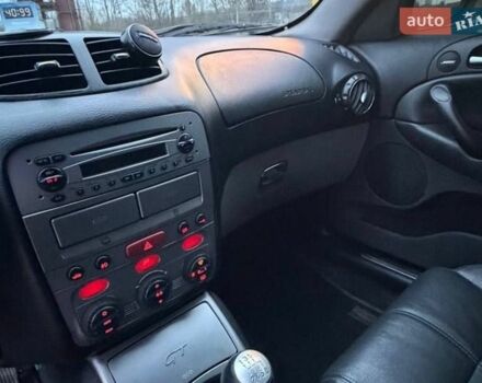 Серый Альфа Ромео ГТ, объемом двигателя 1.91 л и пробегом 245 тыс. км за 3999 $, фото 21 на Automoto.ua