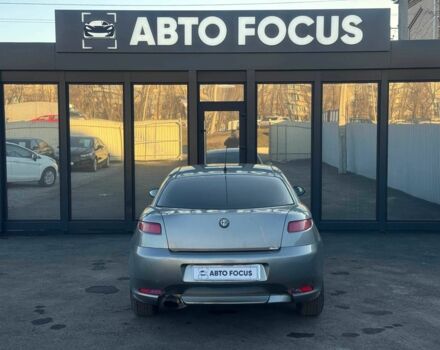 Серый Альфа Ромео ГТ, объемом двигателя 2 л и пробегом 196 тыс. км за 4790 $, фото 6 на Automoto.ua