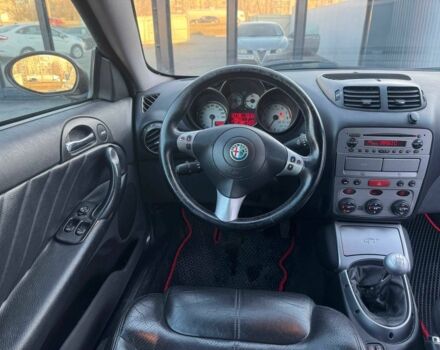 Серый Альфа Ромео ГТ, объемом двигателя 2 л и пробегом 196 тыс. км за 4790 $, фото 11 на Automoto.ua