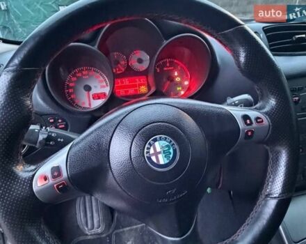 Серый Альфа Ромео ГТ, объемом двигателя 1.91 л и пробегом 245 тыс. км за 3999 $, фото 20 на Automoto.ua