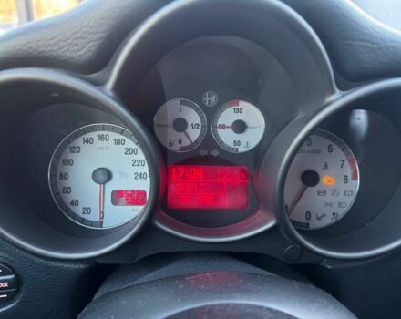 Серый Альфа Ромео ГТ, объемом двигателя 2 л и пробегом 196 тыс. км за 4790 $, фото 17 на Automoto.ua