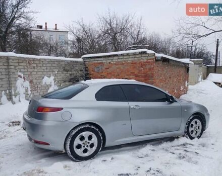 Серый Альфа Ромео ГТ, объемом двигателя 1.97 л и пробегом 190 тыс. км за 3700 $, фото 4 на Automoto.ua