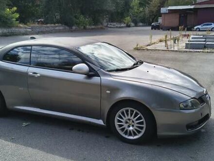 Серый Альфа Ромео ГТ, объемом двигателя 1.91 л и пробегом 268 тыс. км за 3650 $, фото 1 на Automoto.ua