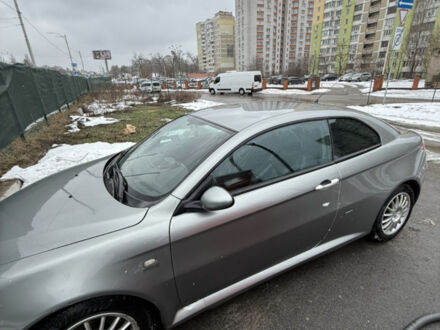 Сірий Альфа Ромео GT, об'ємом двигуна 1.97 л та пробігом 196 тис. км за 2500 $, фото 1 на Automoto.ua