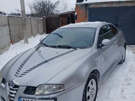 Серый Альфа Ромео ГТ, объемом двигателя 1.97 л и пробегом 190 тыс. км за 3700 $, фото 1 на Automoto.ua