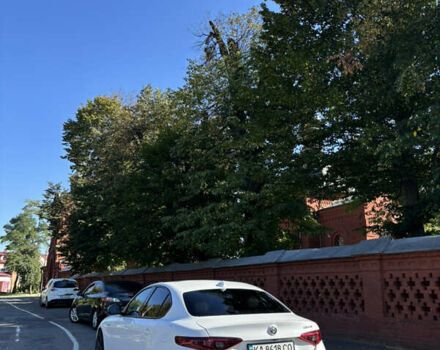 Белый Альфа Ромео Джулия, объемом двигателя 2.14 л и пробегом 182 тыс. км за 19900 $, фото 9 на Automoto.ua