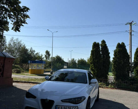 Белый Альфа Ромео Джулия, объемом двигателя 2.14 л и пробегом 182 тыс. км за 19900 $, фото 3 на Automoto.ua