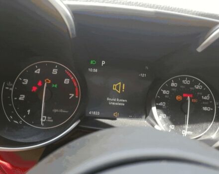 Білий Альфа Ромео Джулія, об'ємом двигуна 2 л та пробігом 67 тис. км за 24000 $, фото 3 на Automoto.ua