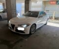 Білий Альфа Ромео Джулія, об'ємом двигуна 2 л та пробігом 87 тис. км за 20500 $, фото 1 на Automoto.ua