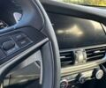 Білий Альфа Ромео Джулія, об'ємом двигуна 2 л та пробігом 92 тис. км за 18500 $, фото 40 на Automoto.ua