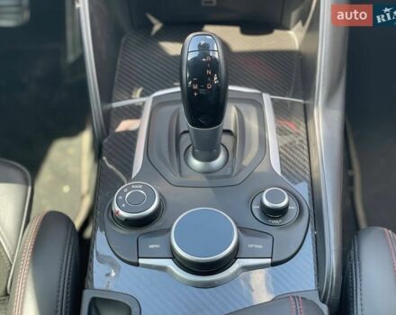 Білий Альфа Ромео Джулія, об'ємом двигуна 2.89 л та пробігом 48 тис. км за 38500 $, фото 21 на Automoto.ua