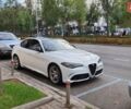 Білий Альфа Ромео Джулія, об'ємом двигуна 2 л та пробігом 98 тис. км за 22800 $, фото 28 на Automoto.ua