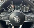Білий Альфа Ромео Джулія, об'ємом двигуна 2 л та пробігом 107 тис. км за 19500 $, фото 10 на Automoto.ua