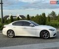 Білий Альфа Ромео Джулія, об'ємом двигуна 2 л та пробігом 85 тис. км за 21700 $, фото 1 на Automoto.ua