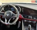 Белый Альфа Ромео Джулия, объемом двигателя 2 л и пробегом 146 тыс. км за 19700 $, фото 11 на Automoto.ua