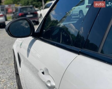 Білий Альфа Ромео Джулія, об'ємом двигуна 2.89 л та пробігом 48 тис. км за 38500 $, фото 8 на Automoto.ua