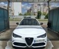 Білий Альфа Ромео Джулія, об'ємом двигуна 2 л та пробігом 98 тис. км за 22800 $, фото 1 на Automoto.ua