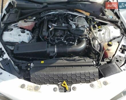 Белый Альфа Ромео Джулия, объемом двигателя 2 л и пробегом 58 тыс. км за 5200 $, фото 10 на Automoto.ua