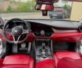Білий Альфа Ромео Джулія, об'ємом двигуна 2 л та пробігом 95 тис. км за 22500 $, фото 17 на Automoto.ua
