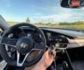 Білий Альфа Ромео Джулія, об'ємом двигуна 2 л та пробігом 92 тис. км за 18500 $, фото 47 на Automoto.ua