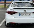 Білий Альфа Ромео Джулія, об'ємом двигуна 2 л та пробігом 125 тис. км за 19100 $, фото 16 на Automoto.ua