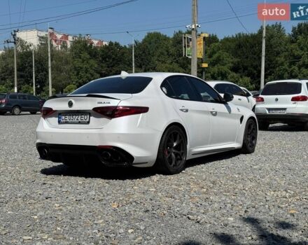 Білий Альфа Ромео Джулія, об'ємом двигуна 2.89 л та пробігом 48 тис. км за 38500 $, фото 5 на Automoto.ua
