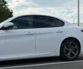 Білий Альфа Ромео Джулія, об'ємом двигуна 2 л та пробігом 125 тис. км за 19100 $, фото 9 на Automoto.ua