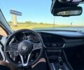 Білий Альфа Ромео Джулія, об'ємом двигуна 2 л та пробігом 106 тис. км за 17499 $, фото 16 на Automoto.ua