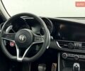 Білий Альфа Ромео Джулія, об'ємом двигуна 2 л та пробігом 12 тис. км за 20500 $, фото 8 на Automoto.ua