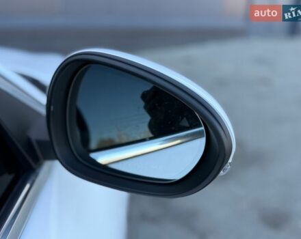 Белый Альфа Ромео Джулия, объемом двигателя 2 л и пробегом 103 тыс. км за 16900 $, фото 10 на Automoto.ua