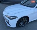 Белый Альфа Ромео Джулия, объемом двигателя 2 л и пробегом 103 тыс. км за 16900 $, фото 1 на Automoto.ua