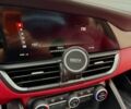 Білий Альфа Ромео Джулія, об'ємом двигуна 2 л та пробігом 95 тис. км за 22500 $, фото 20 на Automoto.ua