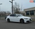 Белый Альфа Ромео Джулия, объемом двигателя 2 л и пробегом 120 тыс. км за 19500 $, фото 1 на Automoto.ua