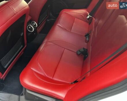 Белый Альфа Ромео Джулия, объемом двигателя 2 л и пробегом 41 тыс. км за 17500 $, фото 27 на Automoto.ua