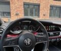 Белый Альфа Ромео Джулия, объемом двигателя 2 л и пробегом 97 тыс. км за 18000 $, фото 25 на Automoto.ua