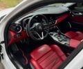 Белый Альфа Ромео Джулия, объемом двигателя 2 л и пробегом 110 тыс. км за 17499 $, фото 15 на Automoto.ua
