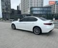 Белый Альфа Ромео Джулия, объемом двигателя 2 л и пробегом 51 тыс. км за 19500 $, фото 1 на Automoto.ua