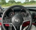 Білий Альфа Ромео Джулія, об'ємом двигуна 2 л та пробігом 62 тис. км за 18000 $, фото 8 на Automoto.ua