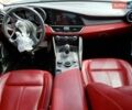 Білий Альфа Ромео Джулія, об'ємом двигуна 2 л та пробігом 115 тис. км за 10000 $, фото 7 на Automoto.ua
