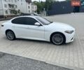 Белый Альфа Ромео Джулия, объемом двигателя 2 л и пробегом 51 тыс. км за 14000 $, фото 7 на Automoto.ua