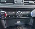 Білий Альфа Ромео Джулія, об'ємом двигуна 2.9 л та пробігом 87 тис. км за 13000 $, фото 11 на Automoto.ua