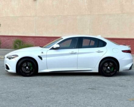 Білий Альфа Ромео Джулія, об'ємом двигуна 2.9 л та пробігом 58 тис. км за 5000 $, фото 5 на Automoto.ua