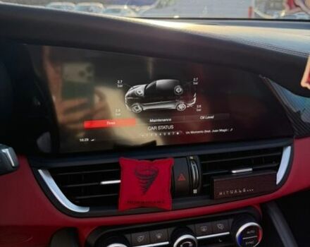 Білий Альфа Ромео Джулія, об'ємом двигуна 2 л та пробігом 89 тис. км за 23000 $, фото 20 на Automoto.ua