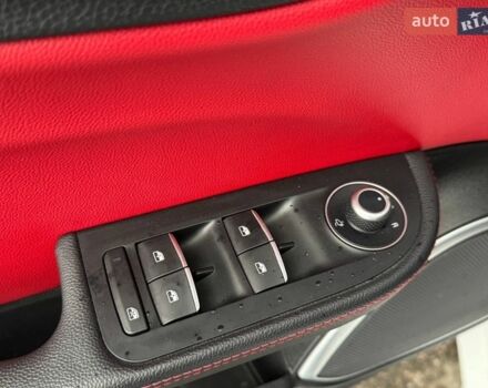 Белый Альфа Ромео Джулия, объемом двигателя 2 л и пробегом 59 тыс. км за 23490 $, фото 19 на Automoto.ua