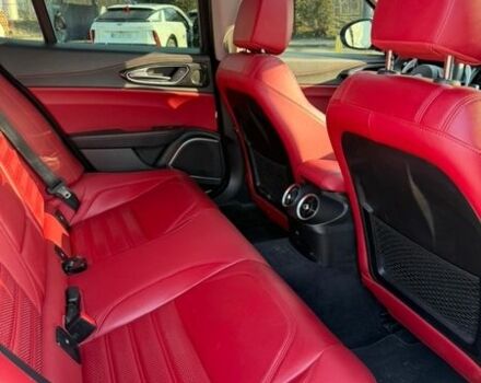 Білий Альфа Ромео Джулія, об'ємом двигуна 2 л та пробігом 89 тис. км за 23000 $, фото 12 на Automoto.ua