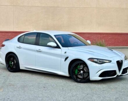 Білий Альфа Ромео Джулія, об'ємом двигуна 2.9 л та пробігом 39 тис. км за 5000 $, фото 2 на Automoto.ua