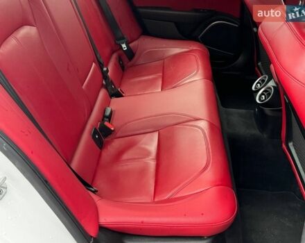 Белый Альфа Ромео Джулия, объемом двигателя 2 л и пробегом 59 тыс. км за 23490 $, фото 21 на Automoto.ua