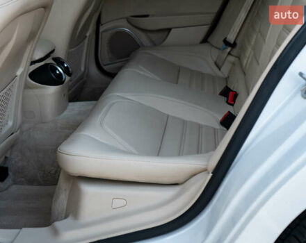 Білий Альфа Ромео Джулія, об'ємом двигуна 2 л та пробігом 43 тис. км за 21999 $, фото 26 на Automoto.ua