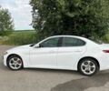 Білий Альфа Ромео Джулія, об'ємом двигуна 2 л та пробігом 62 тис. км за 18000 $, фото 4 на Automoto.ua